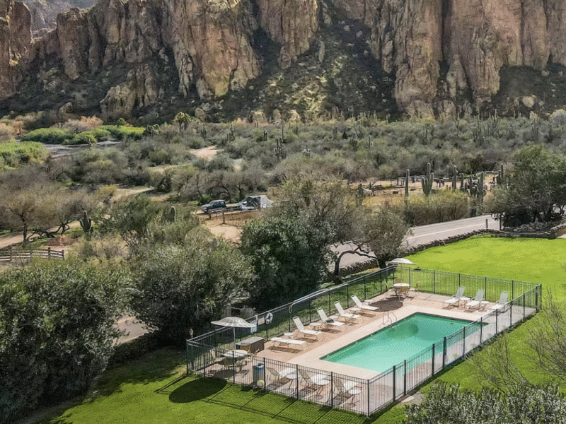 Sagaro Lake Guest Ranch